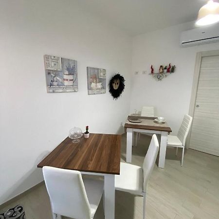 Bed And Breakfast Il Limone ซานปาสกวาเล ภายนอก รูปภาพ