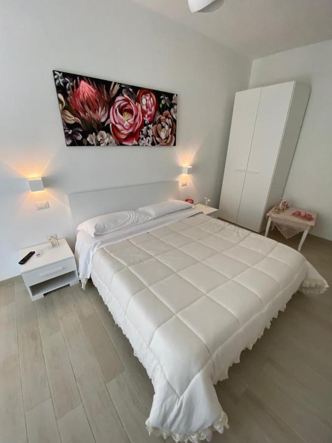 Bed And Breakfast Il Limone ซานปาสกวาเล ภายนอก รูปภาพ